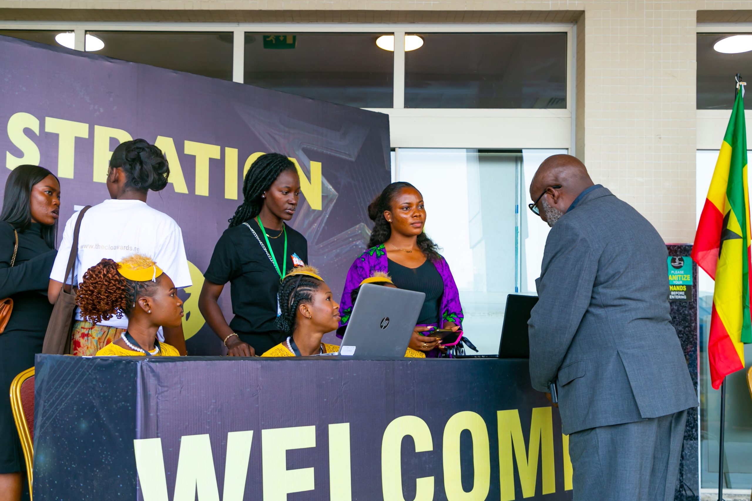 241130_The CIO & C-Suite Awards_Card C-6957